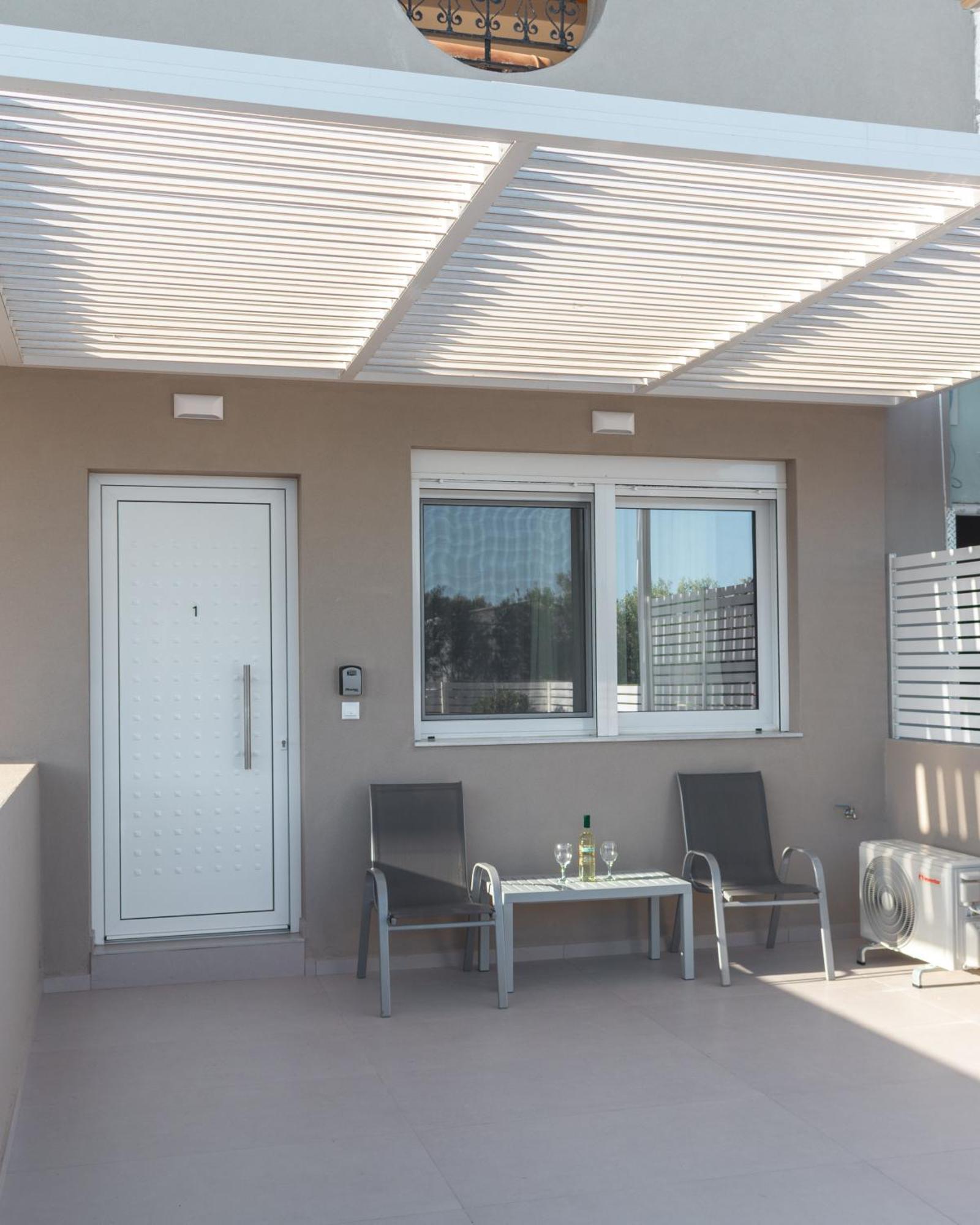 Harmony Luxury Apartment Ierapetra  Bagian luar foto