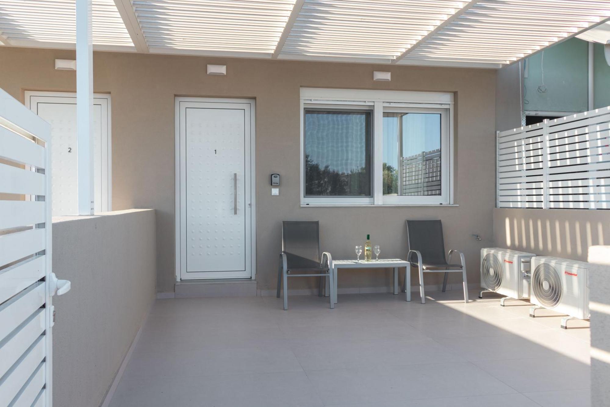 Harmony Luxury Apartment Ierapetra  Bagian luar foto