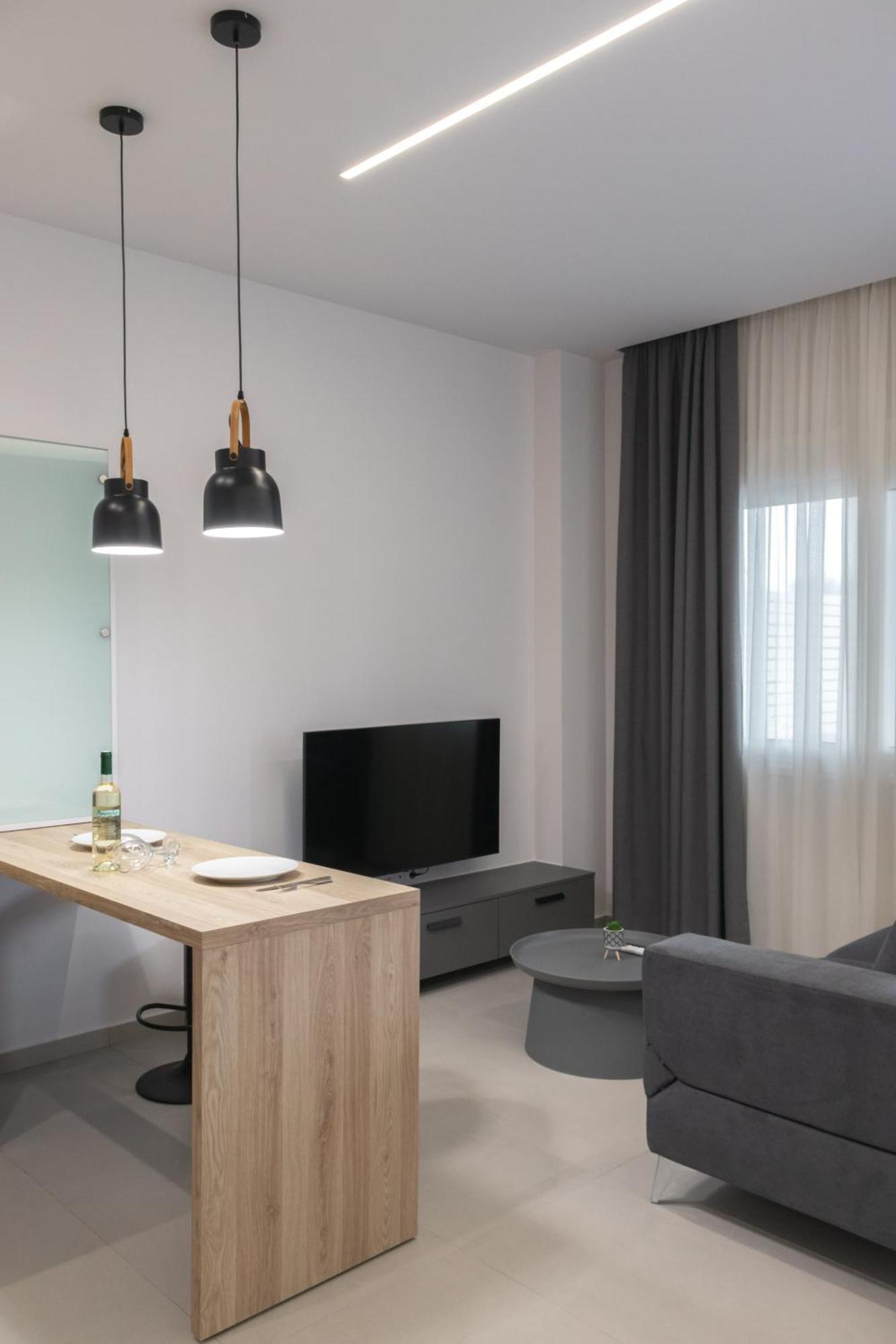 Harmony Luxury Apartment Ierapetra  Bagian luar foto