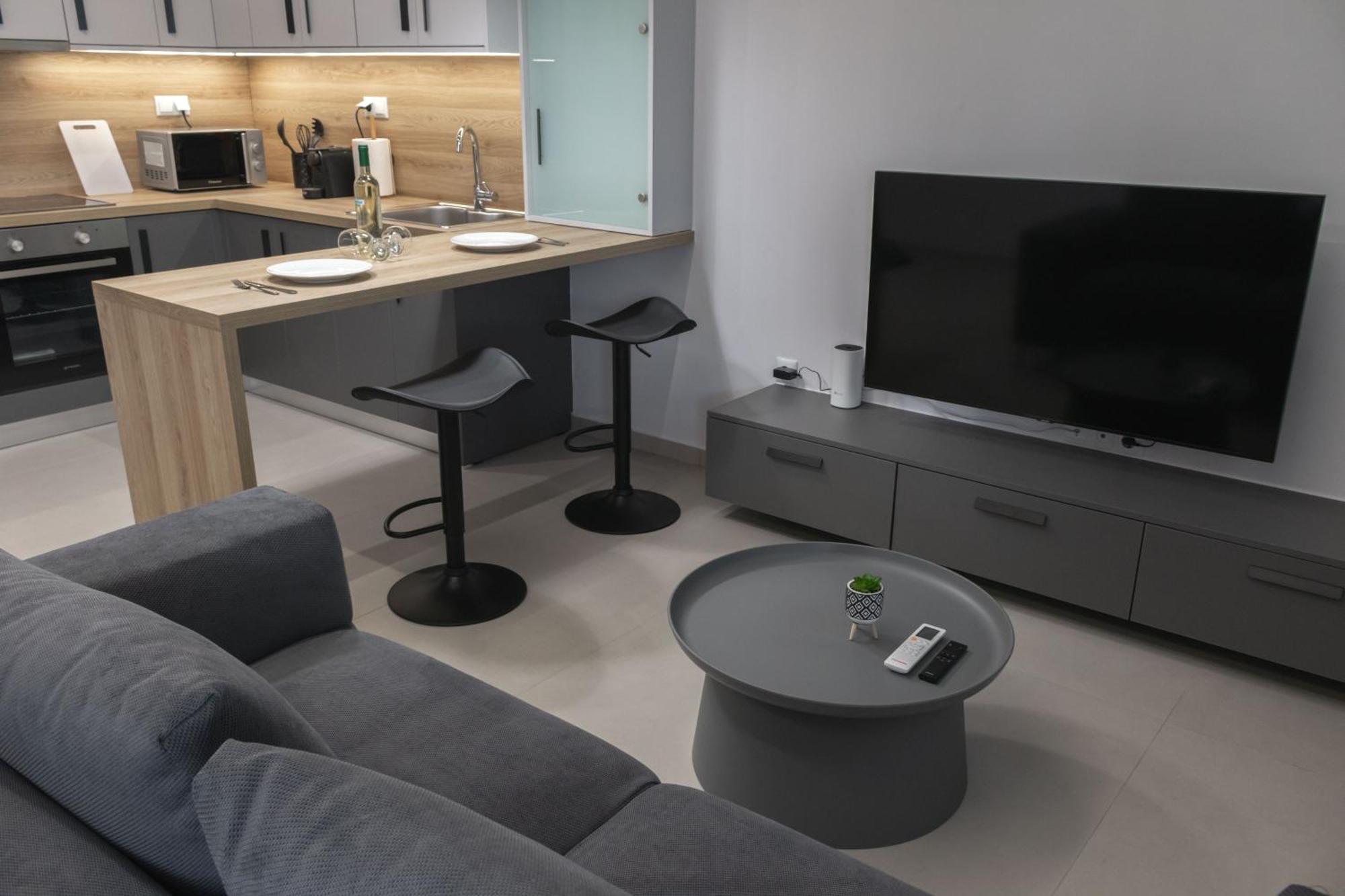 Harmony Luxury Apartment Ierapetra  Bagian luar foto